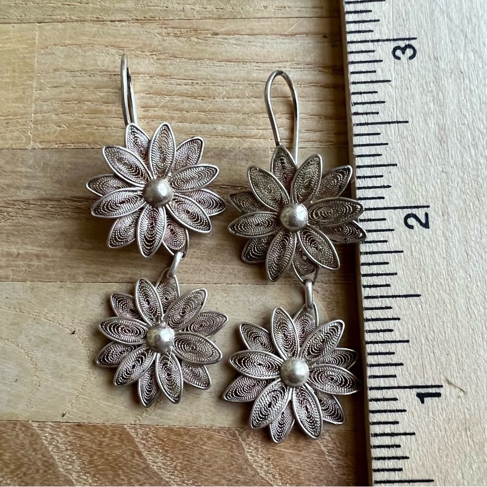 Artisan silver filagree floral daisy drop earrings - Picture 2 of 8